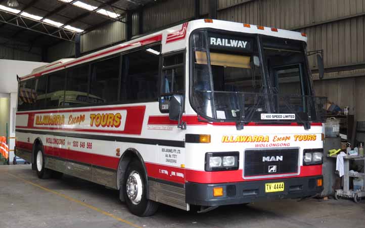 Illawarra Escape MAN 16.240 Bathurst Coaches Hector